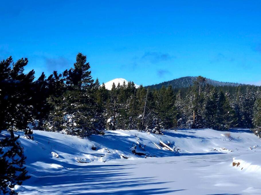 Beautiful Riverfront Near Mt Bachelor With Hot Tub 本德 外观 照片