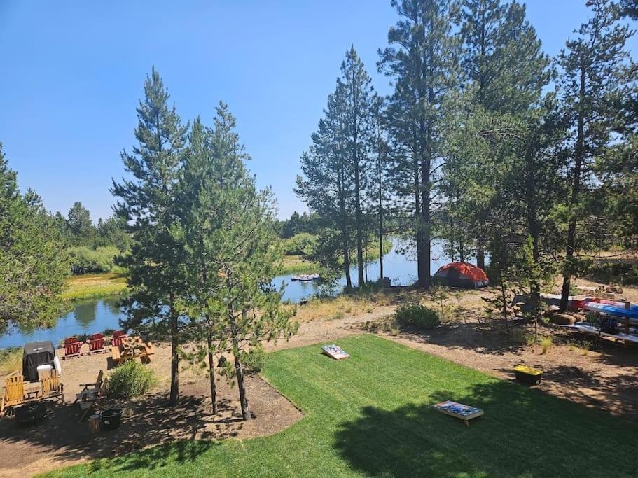 Beautiful Riverfront Near Mt Bachelor With Hot Tub 本德 外观 照片