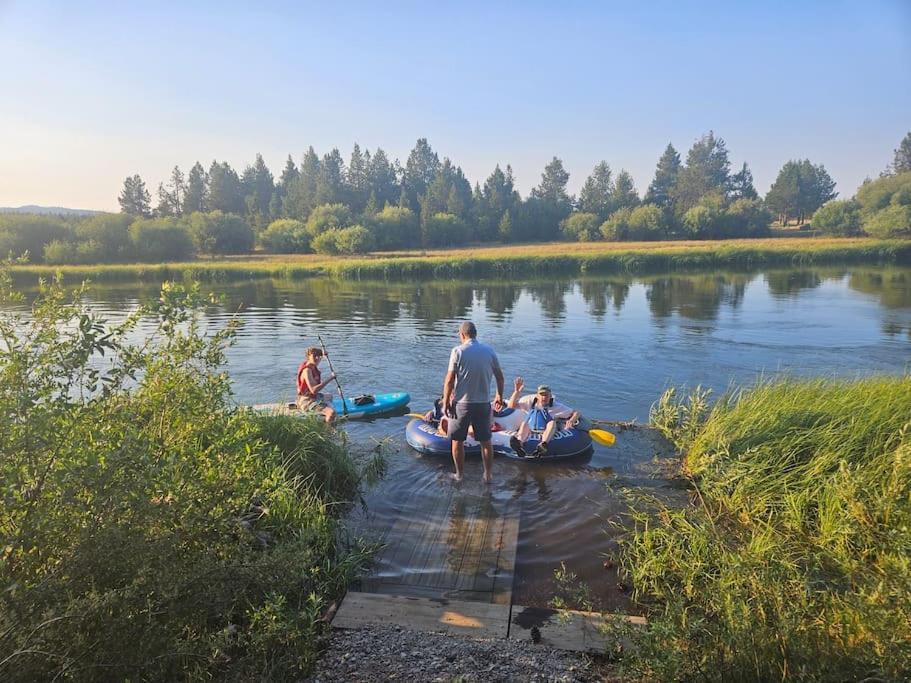 Beautiful Riverfront Near Mt Bachelor With Hot Tub 本德 外观 照片